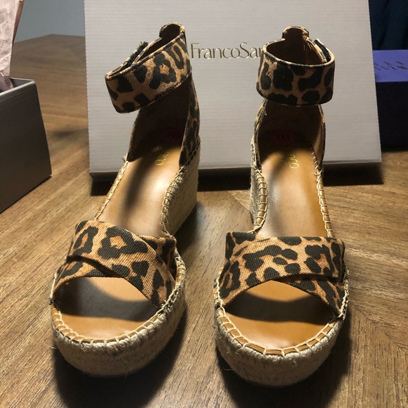 Cheetah print espadrilles - Picture 2 of 3